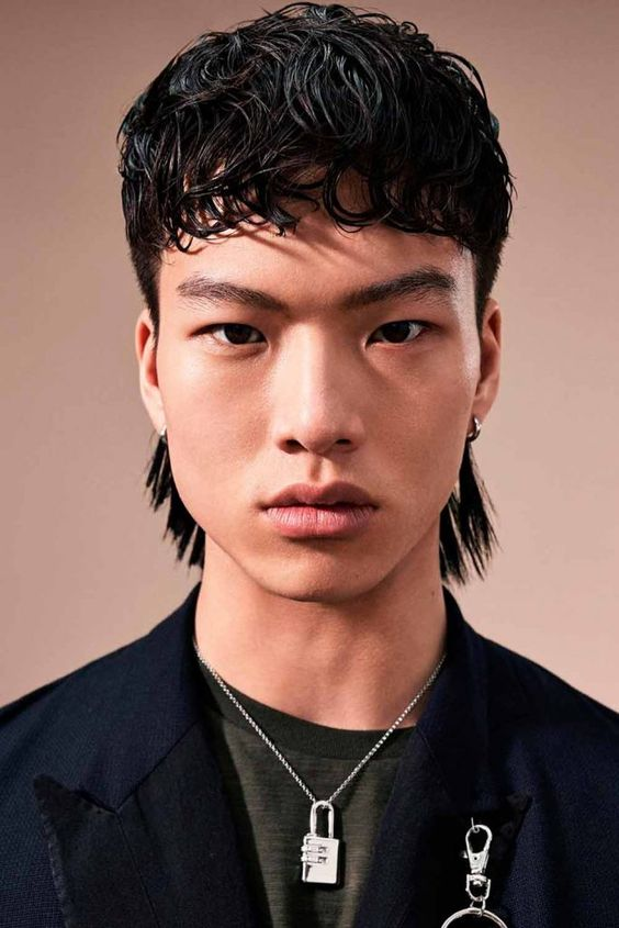 Picture of a guy rocking the korean mullet