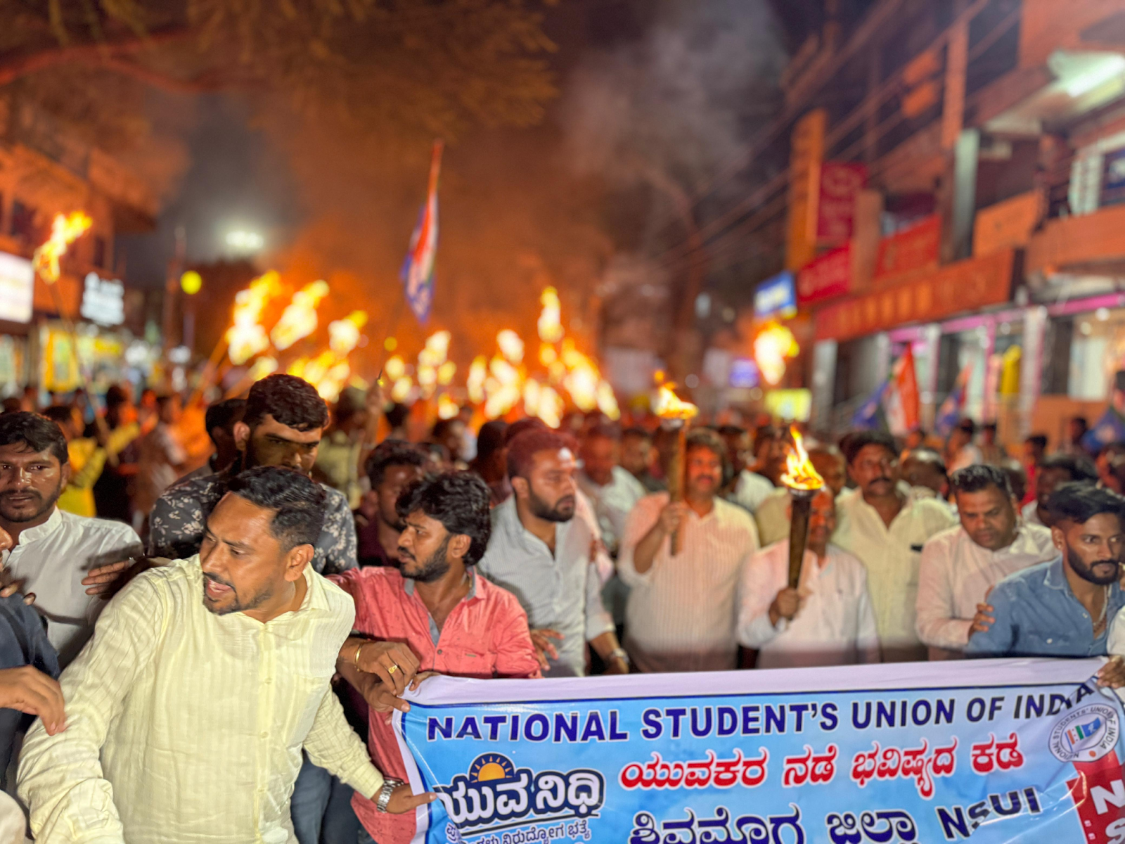 YuvaNidhi Yojane ,ಯುವನಿಧಿ ಯೋಜನೆ, ಯುವ ಜ್ಯೋತಿ ಜಾಥಾ , YuvaNidhi Yojane |  Minister takes out procession in Shivamogga city with a torch Do you know what's special?