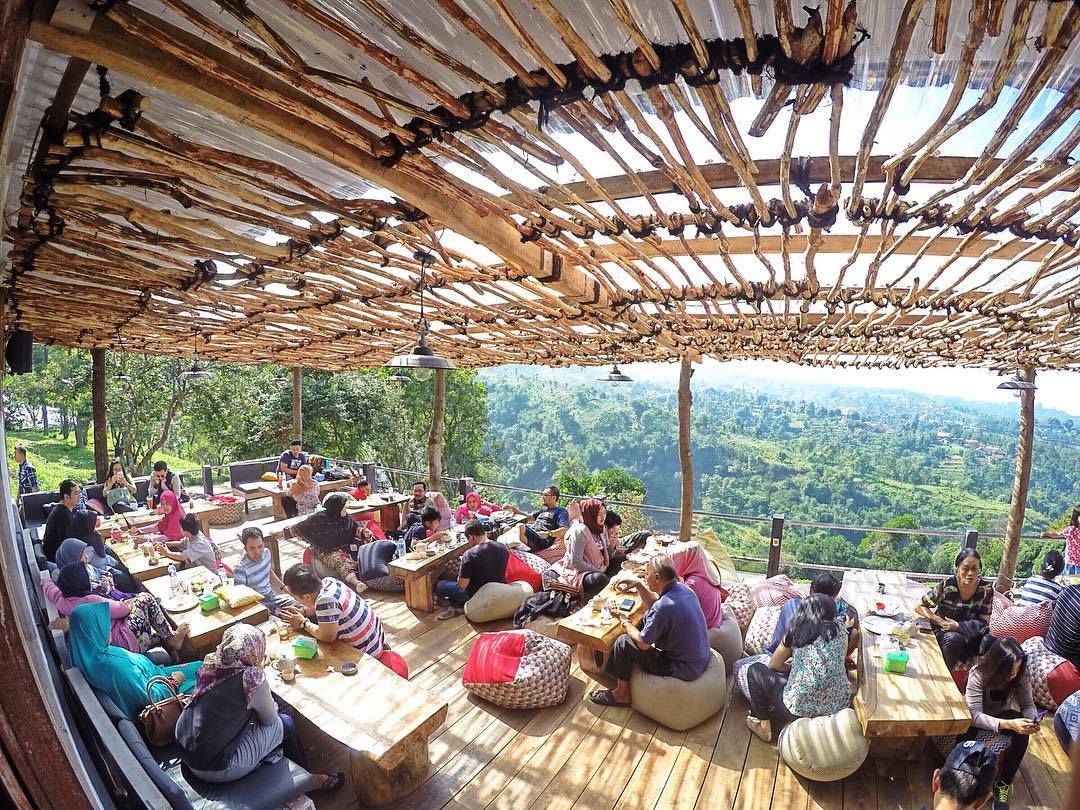 10 Rekomendasi Tempat Bukber di Bandung