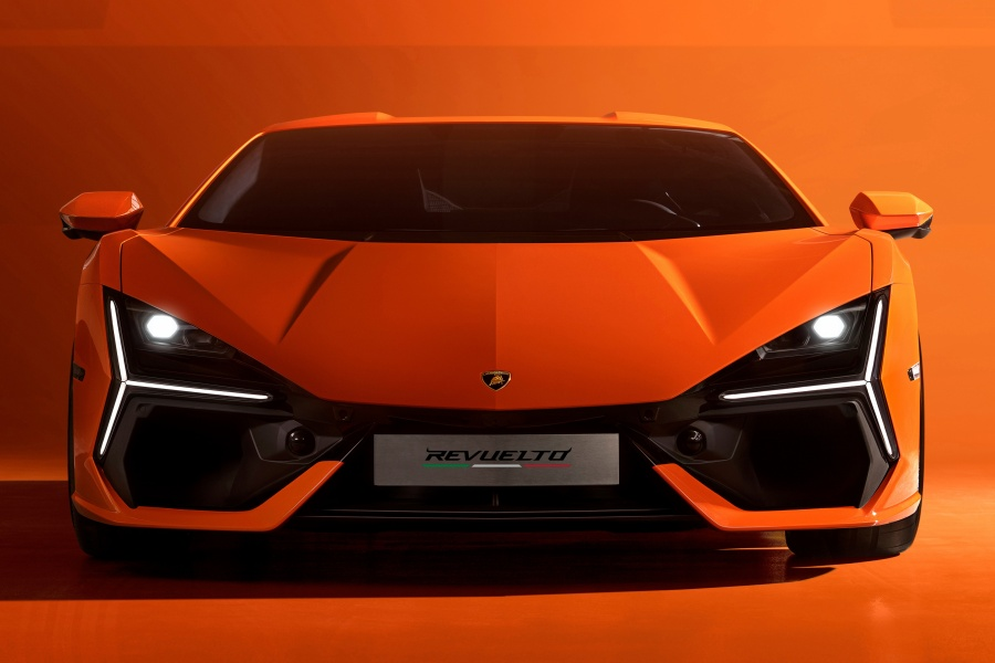 ดีไซน์ภายนอกรถยนต์ : Lamborghini REVUELTO